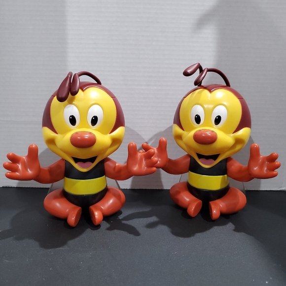 Disney Spike the Bee ๐ Sipper Cup L๐K Epcot ๐ - Picture 3 of 6